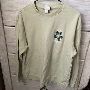 H&M light green crewneck